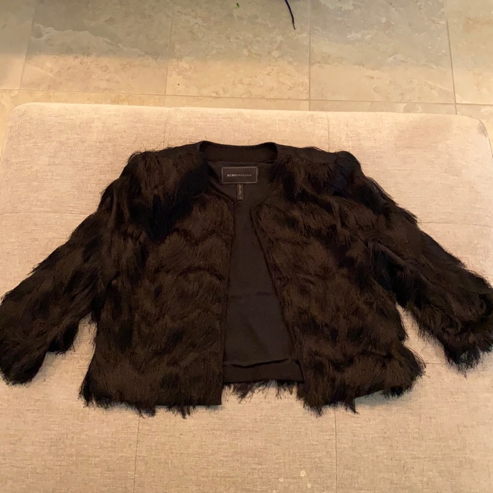 Cropped jacket with fringe